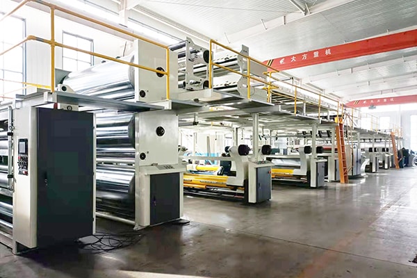 Instalaciones de producción de más de 3000m2