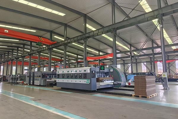 Instalaciones de producción de más de 3000m2